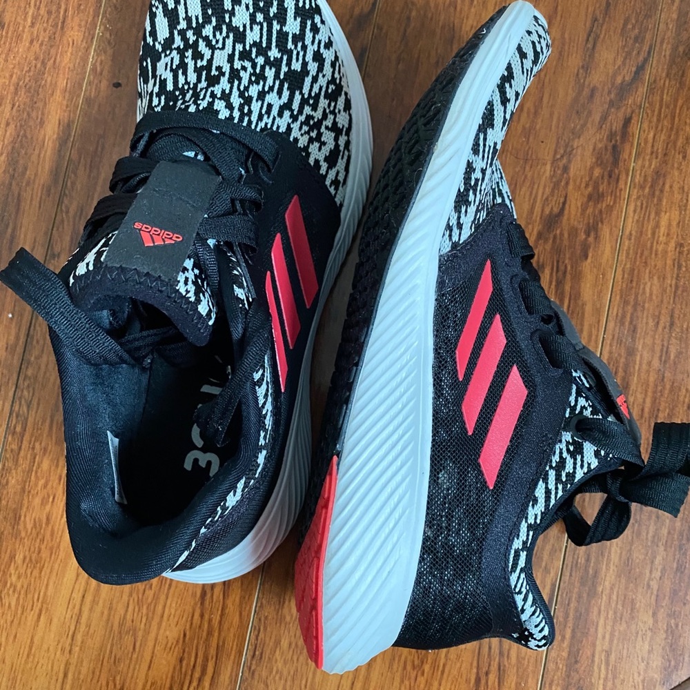 Adidas edge lux sneakers